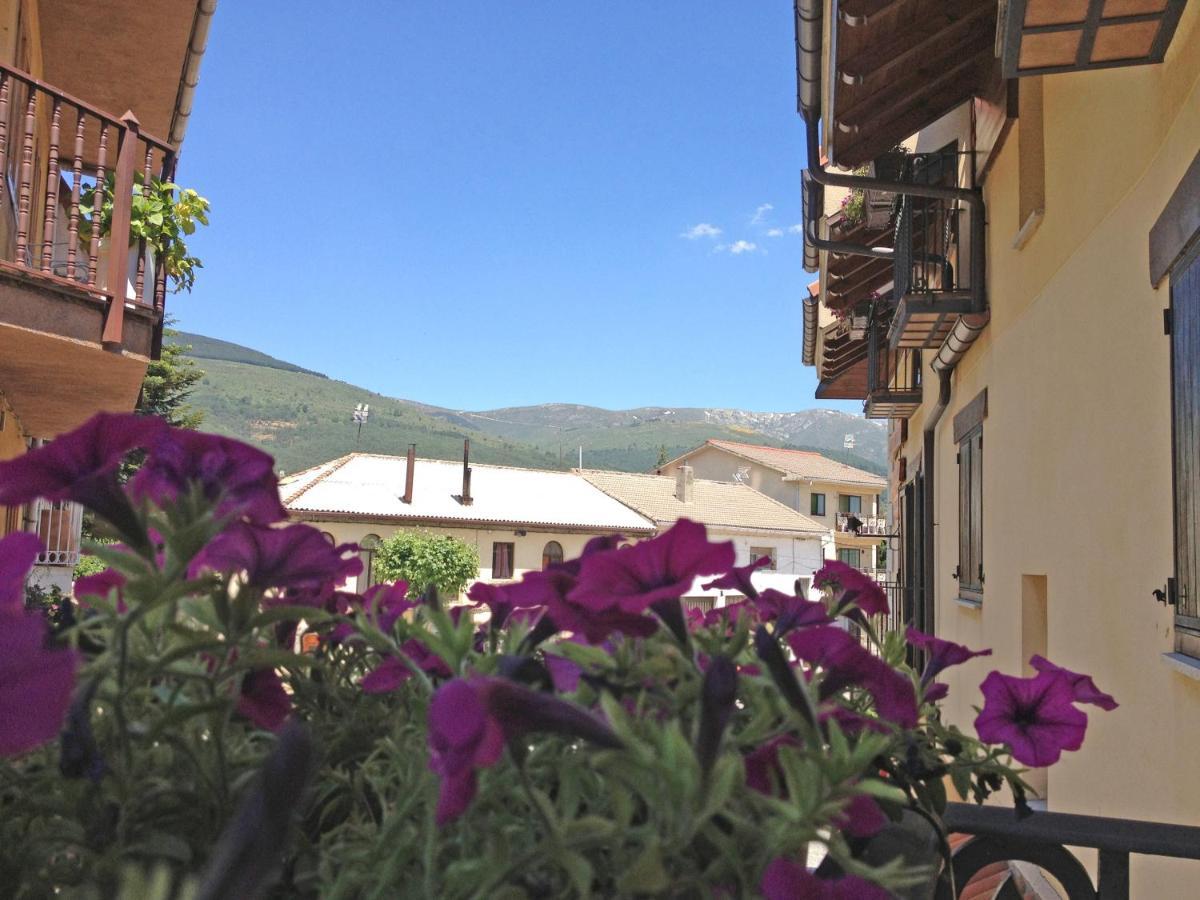 Valle De El Paular Apartment Rascafria
