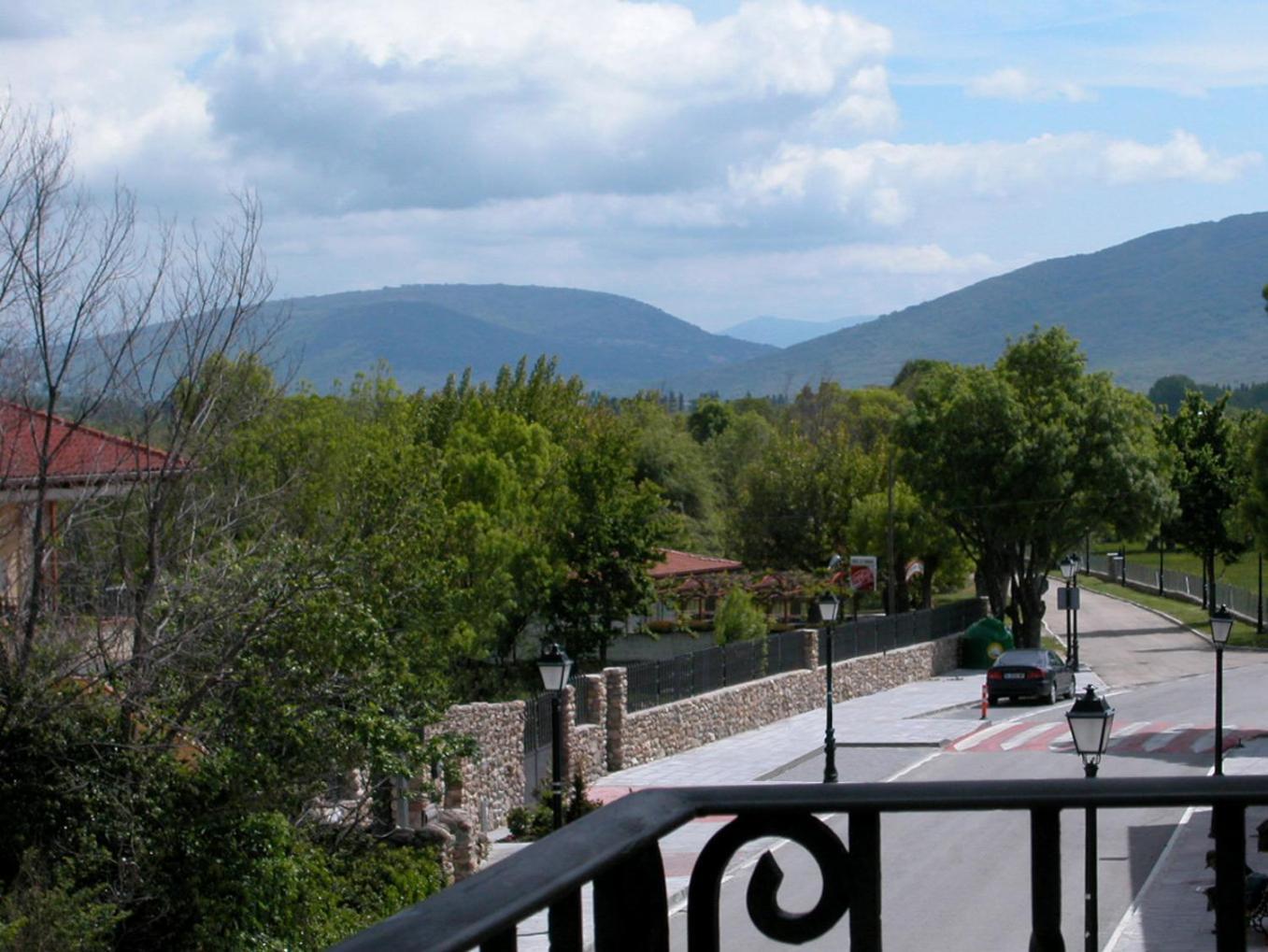 Valle De El Paular Apartment